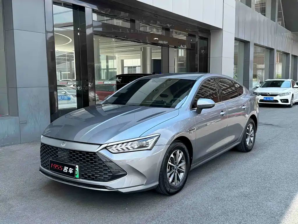 BYD Qin PLUS 2023 — фото 1