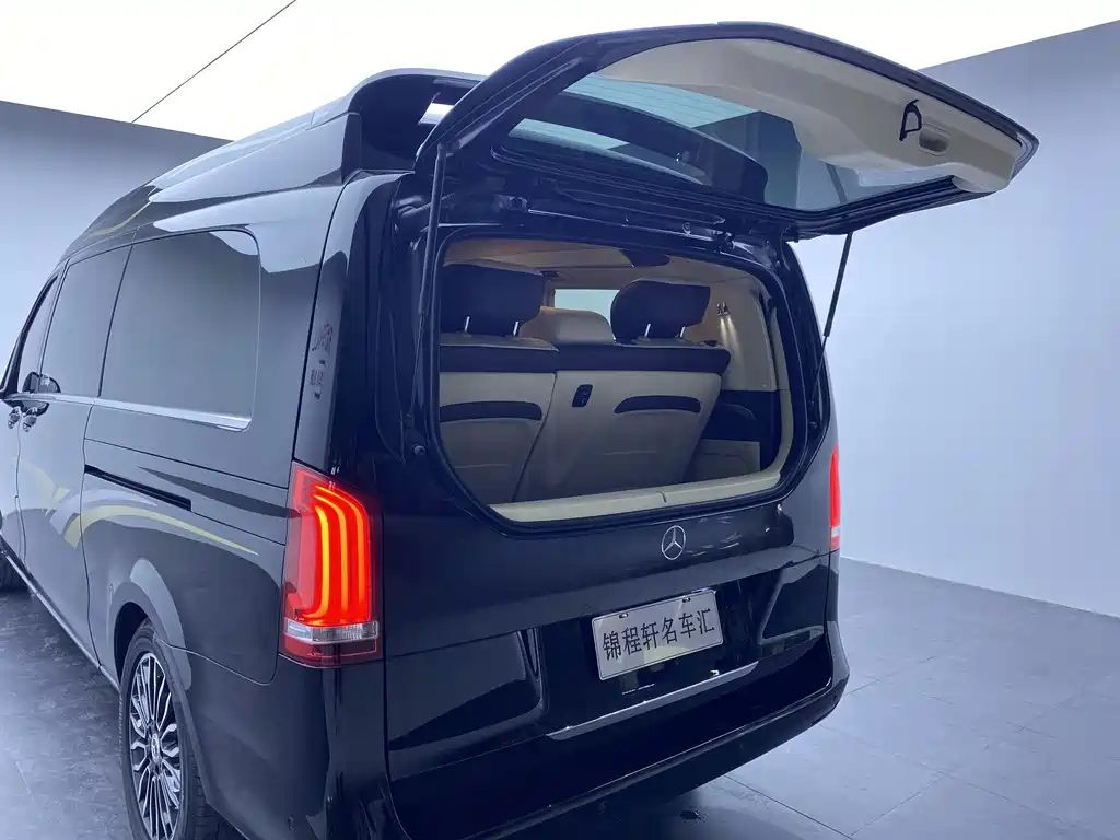Mercedes-Benz V-Class 2020 — фото 4
