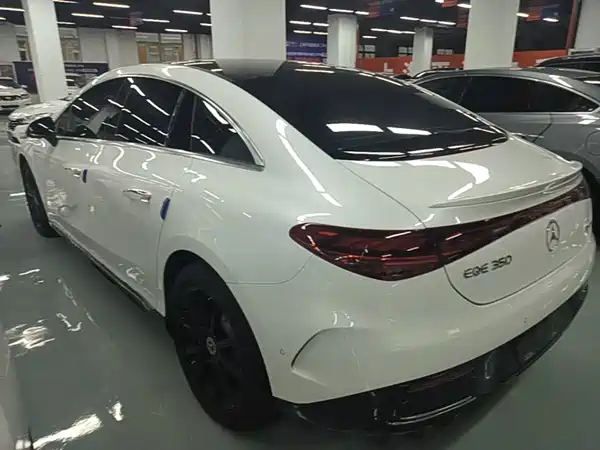 Mercedes-Benz EQE 2023
