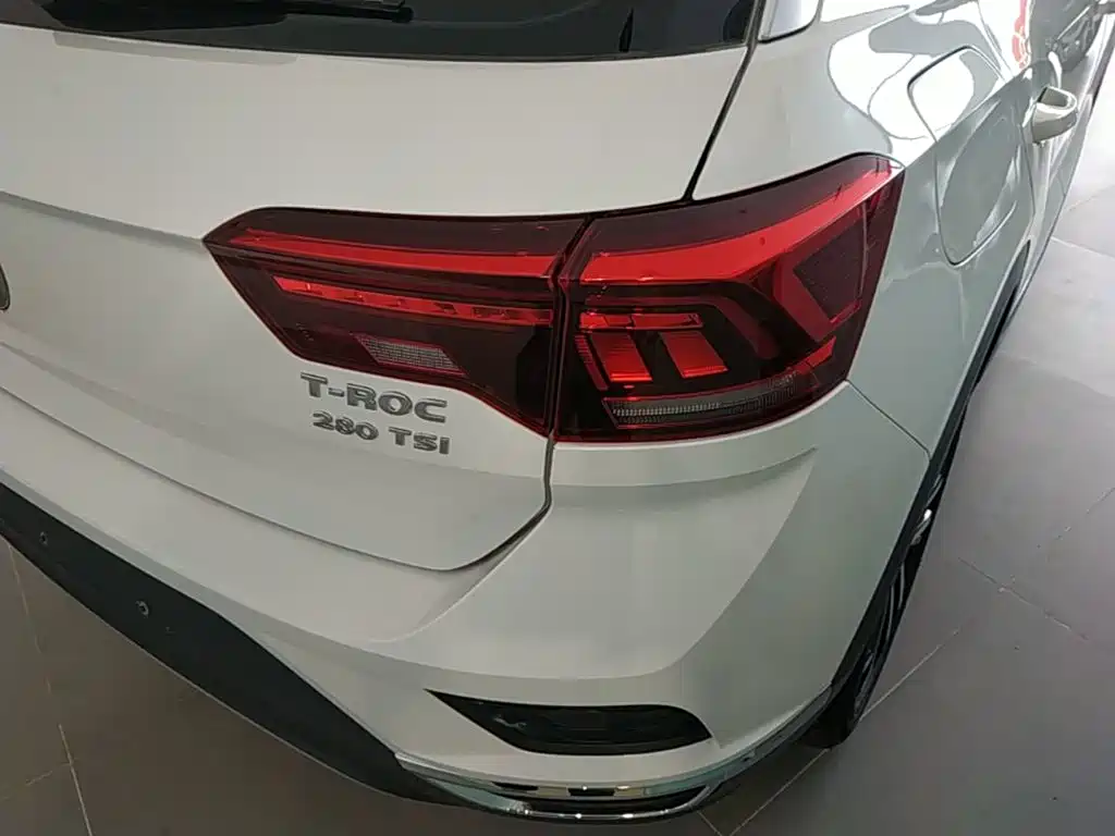 Volkswagen T-Roc 2019 — фото 8