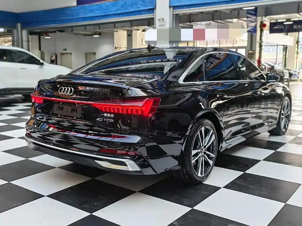 Audi A6L 2023 — фото 4