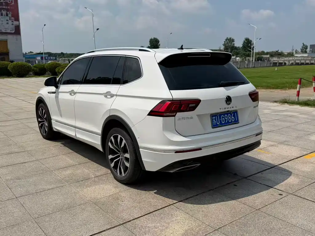 Volkswagen Tiguan L 2021