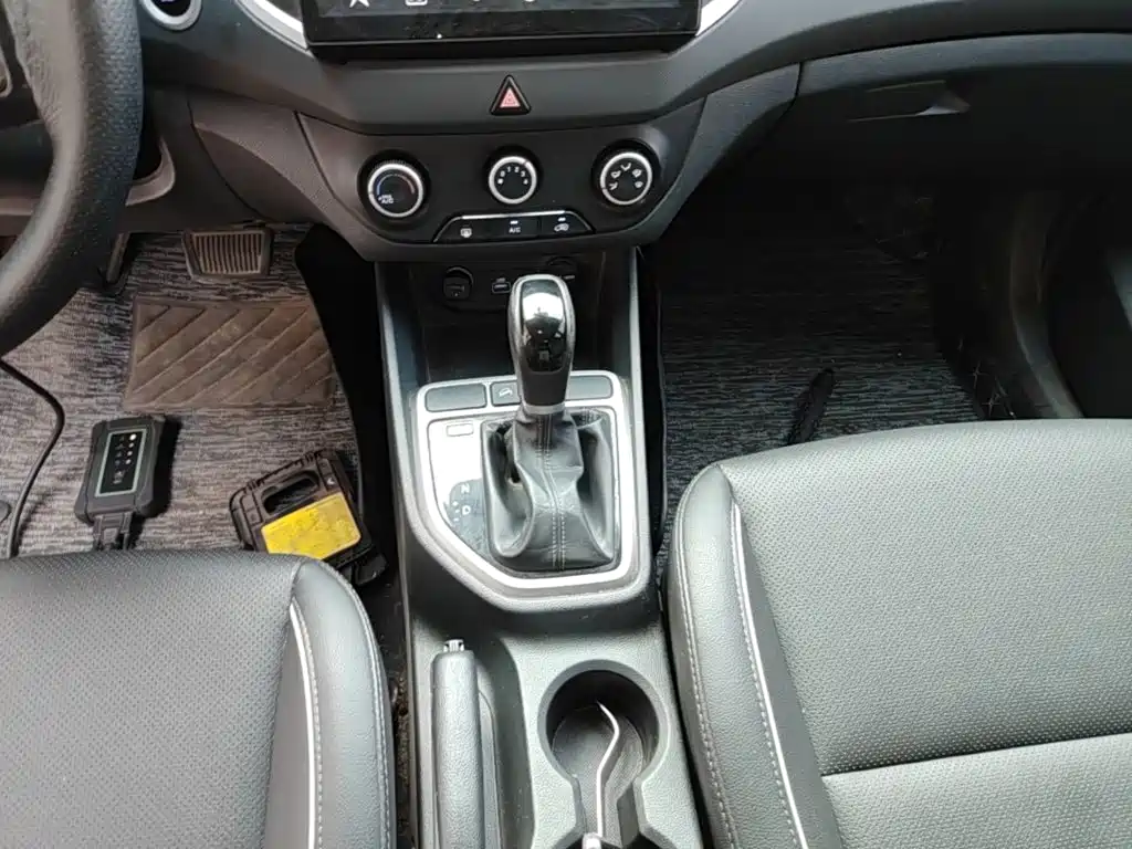 Hyundai ix25 2015 — фото 14