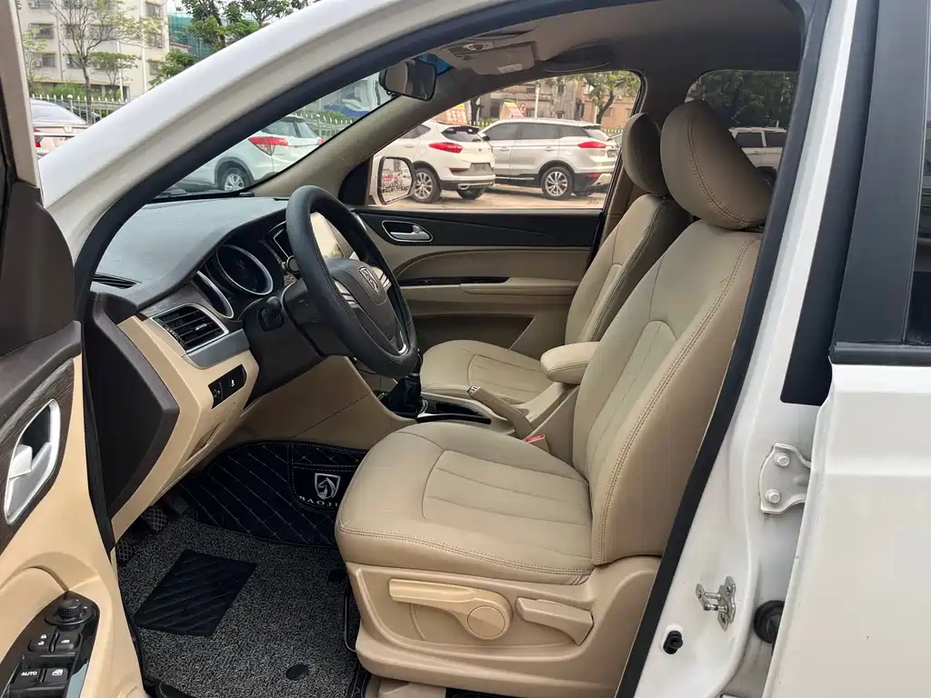 Baojun 730 2018
