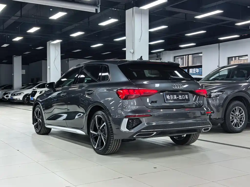 Audi A3 2023 — фото 21
