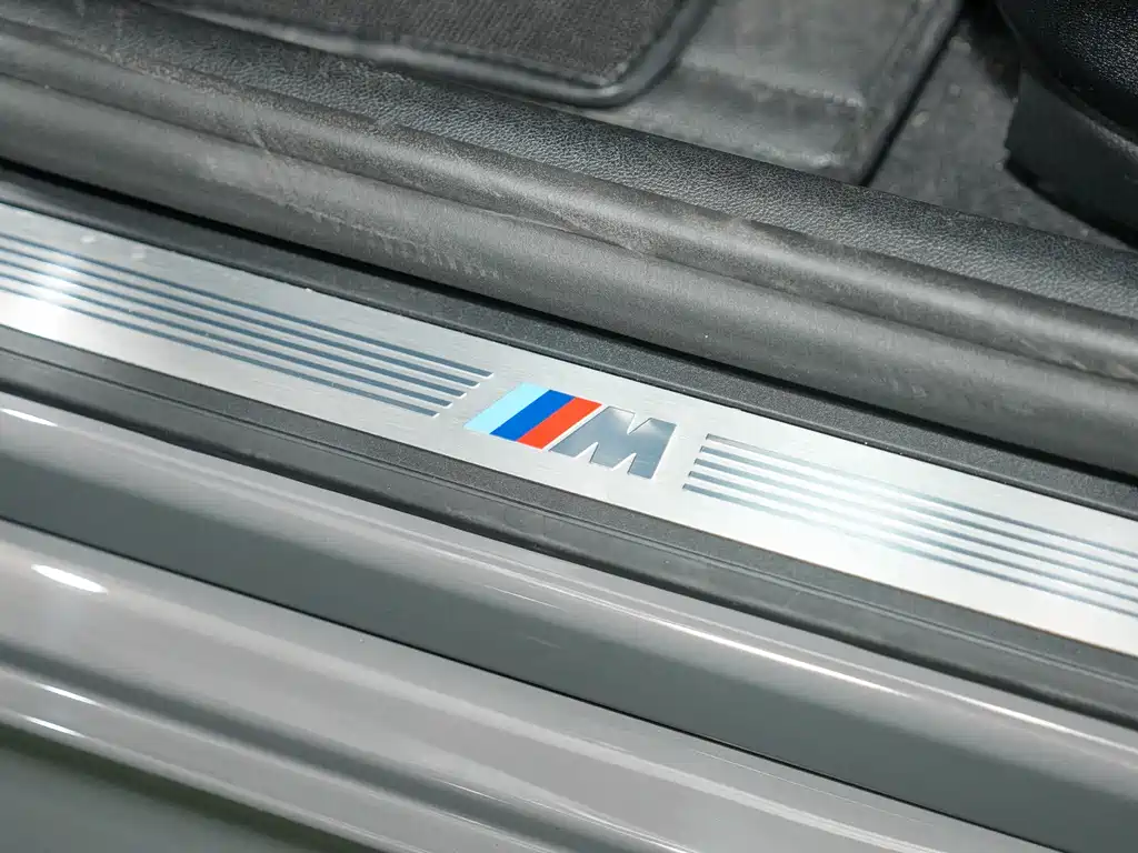 BMW 5 Series 2022 — фото 11