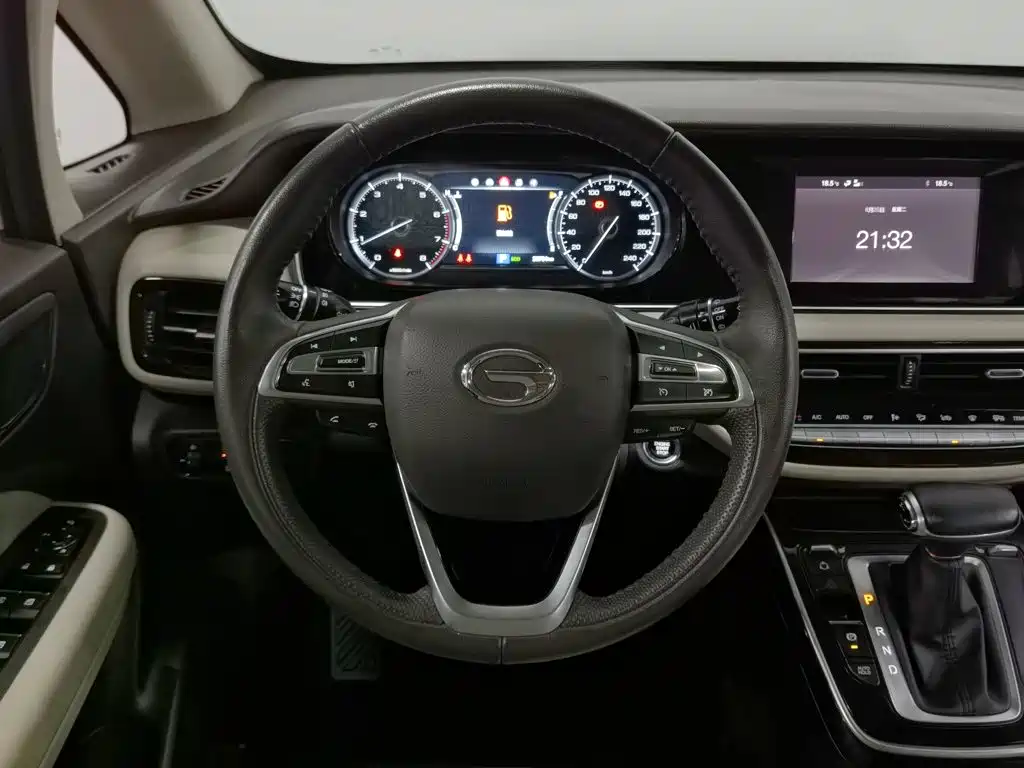GAC Trumpchi M6 2019 — фото 11