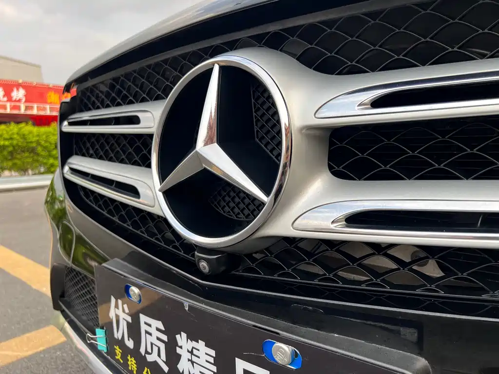 Mercedes-Benz GLC 2017 — фото 9