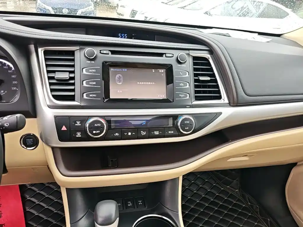 Toyota Highlander 2018 — фото 13