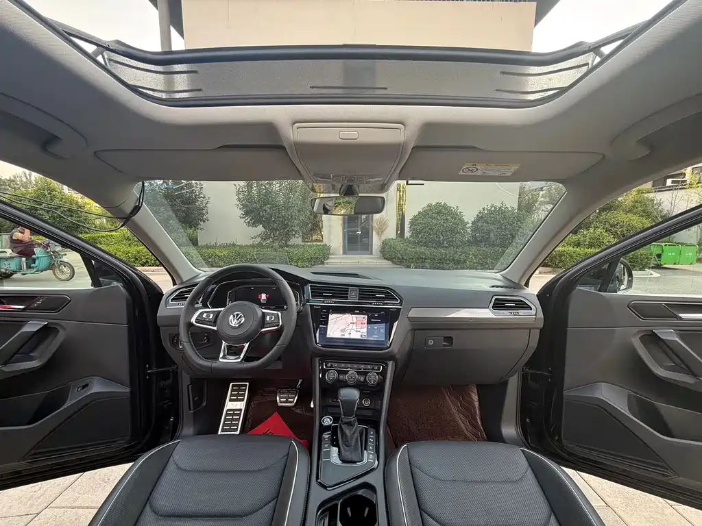 Volkswagen Tiguan L 2020 — фото 10