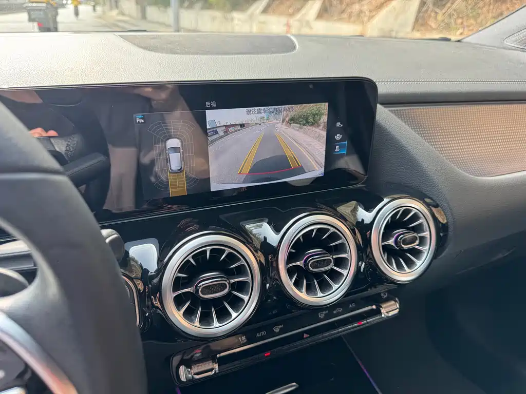 Mercedes-Benz GLA 2021 — фото 11