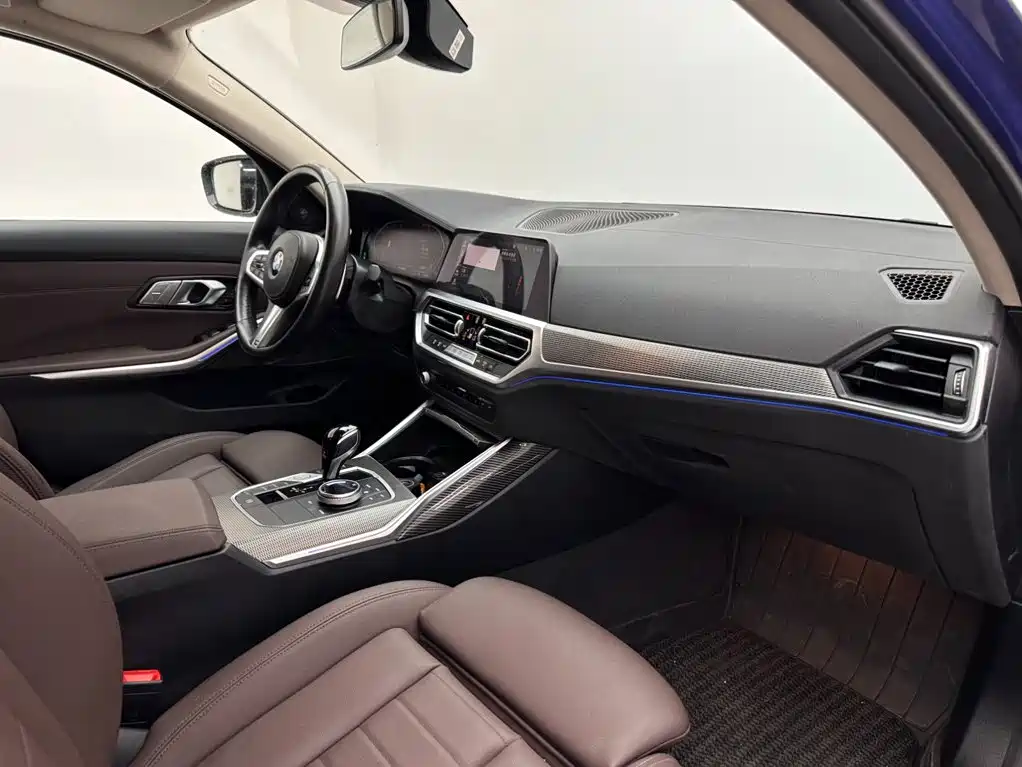 BMW 3 Series 2021 — фото 11
