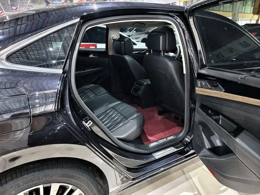 Volkswagen Passat 2019 — фото 14