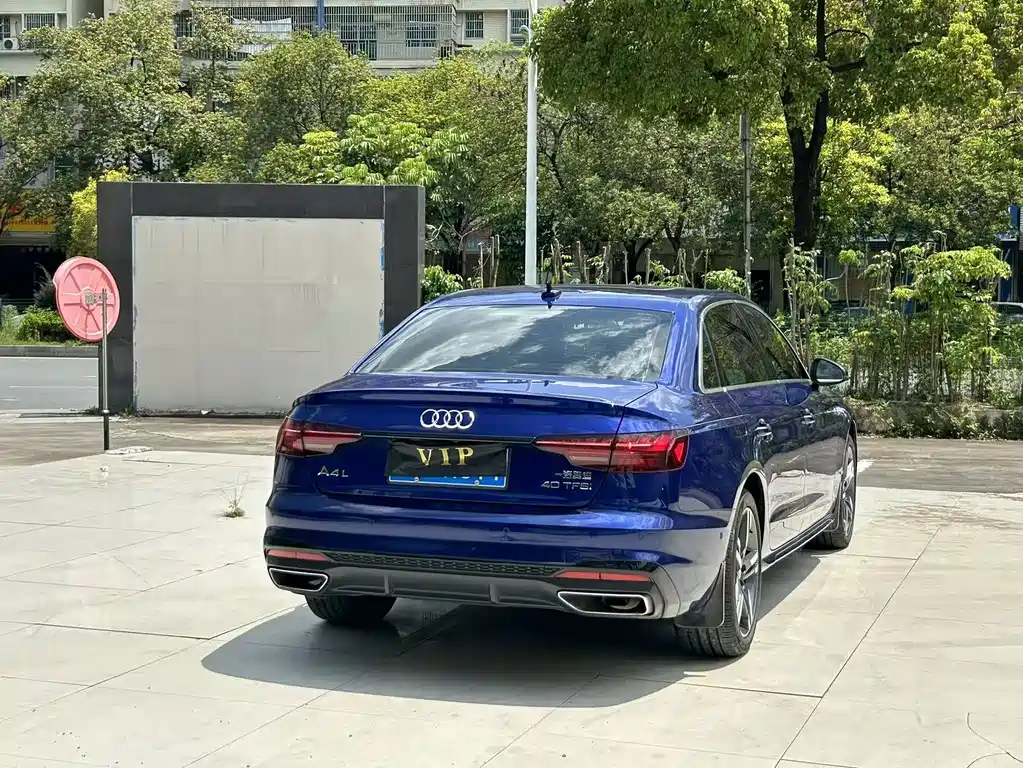 Audi A4L 2021