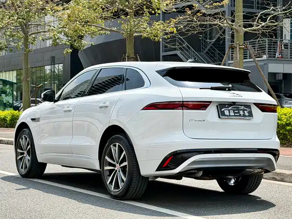 Jaguar F-PACE 2021