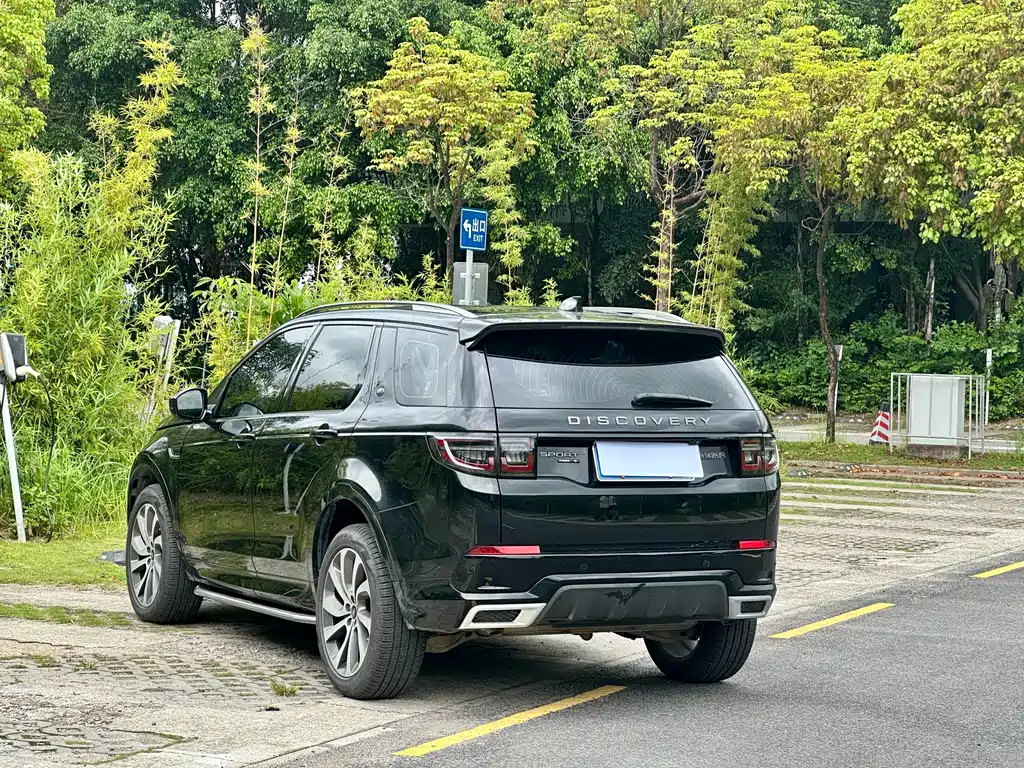 Land Rover Discovery Sport 2021 — фото 17