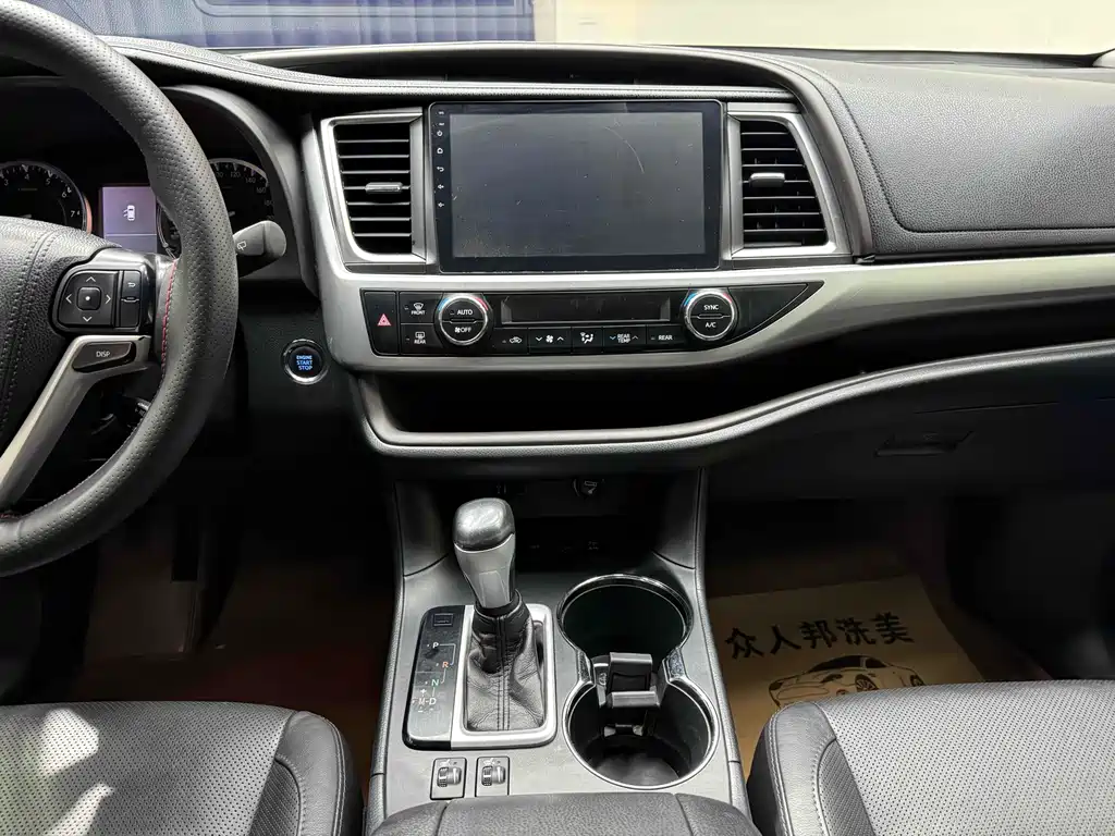 Toyota Highlander 2017 — фото 24