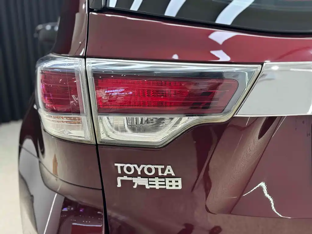 Toyota Highlander 2017 — фото 31