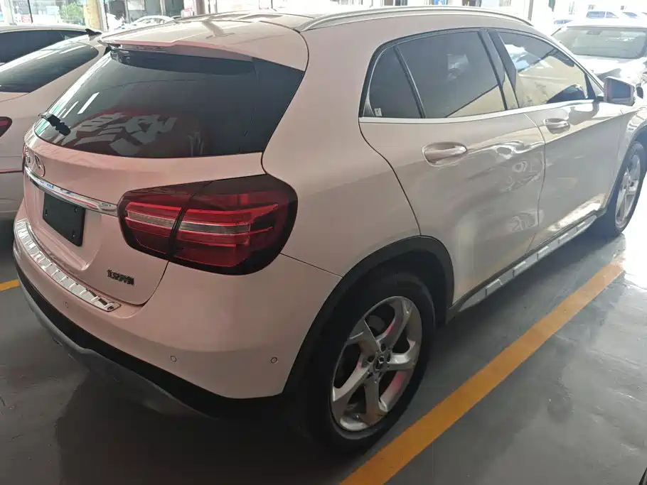 Mercedes-Benz GLA 2019