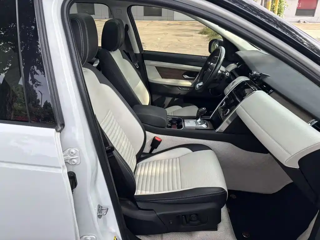 Land Rover Discovery Sport 2020 — фото 25