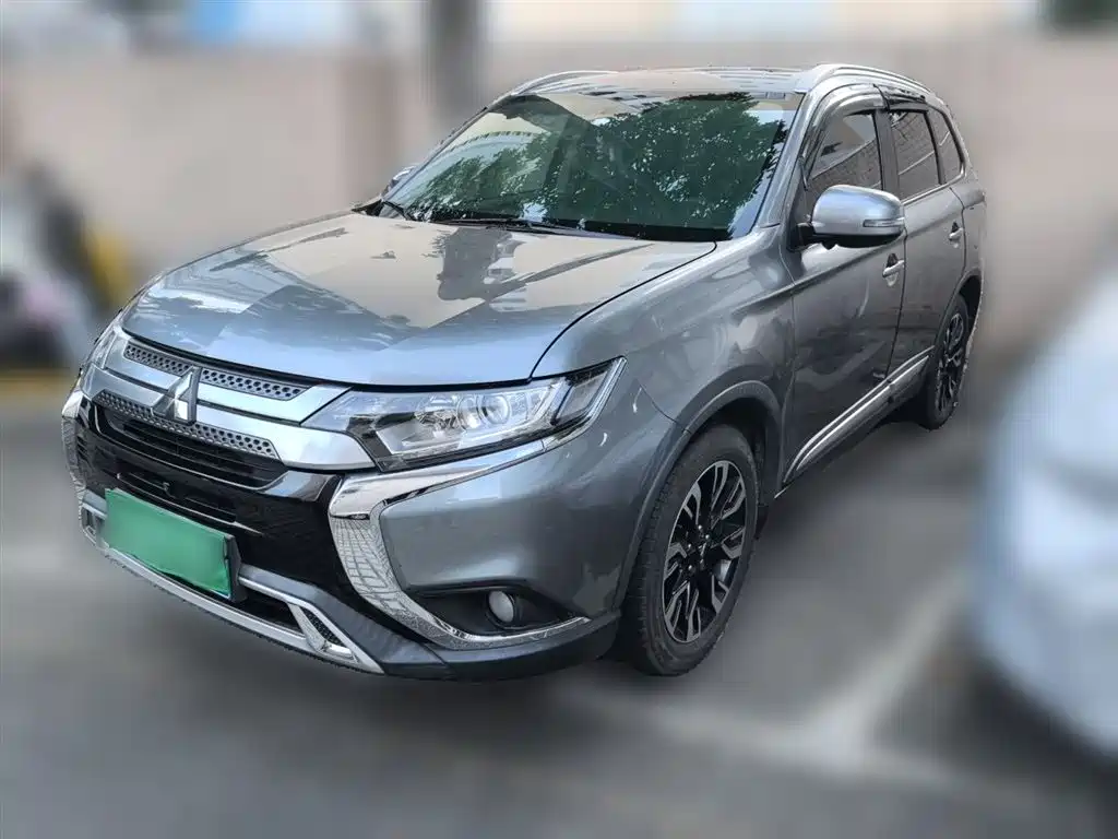 Mitsubishi Outlander 2020