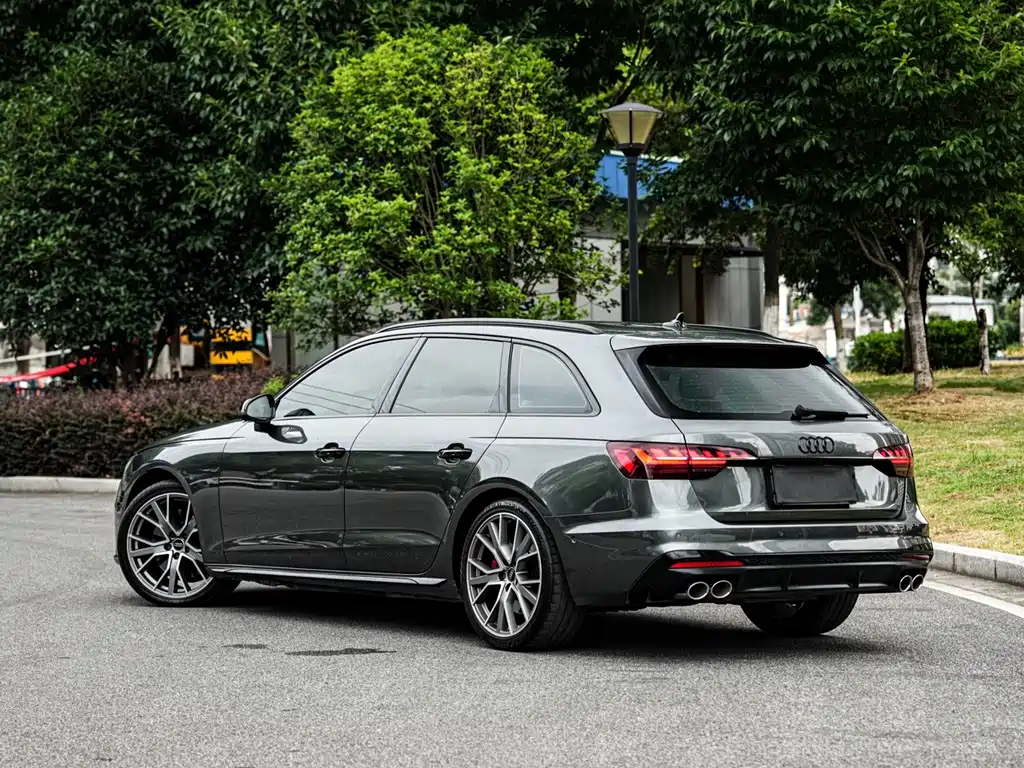 Audi S4 2024