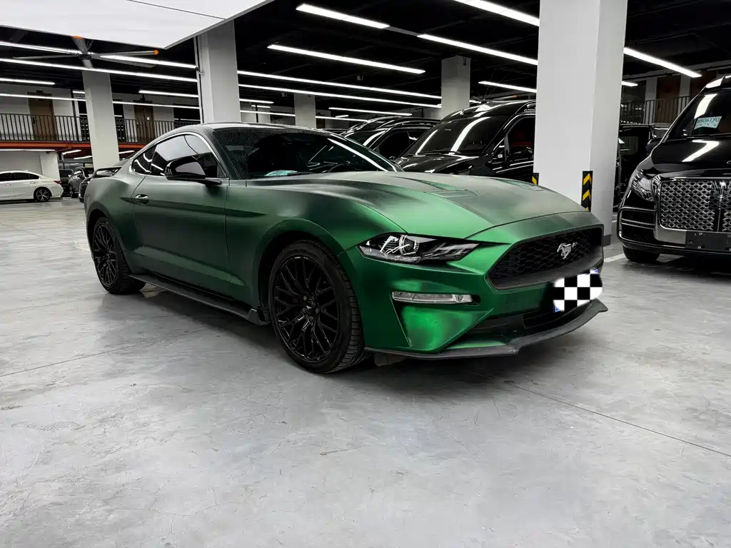 Ford Mustang 2020 — фото 1
