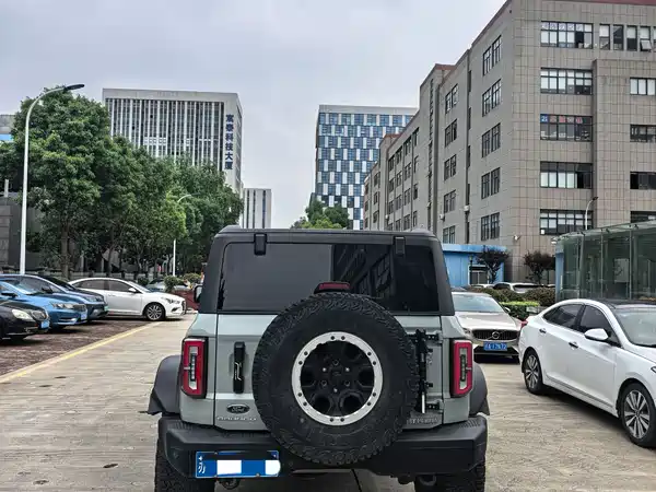 Ford Bronco 2024