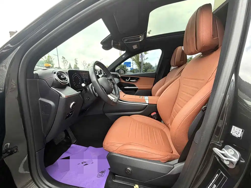Mercedes-Benz GLC 2023