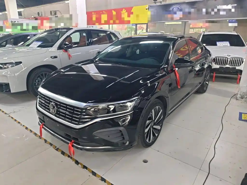 Volkswagen Passat 2025