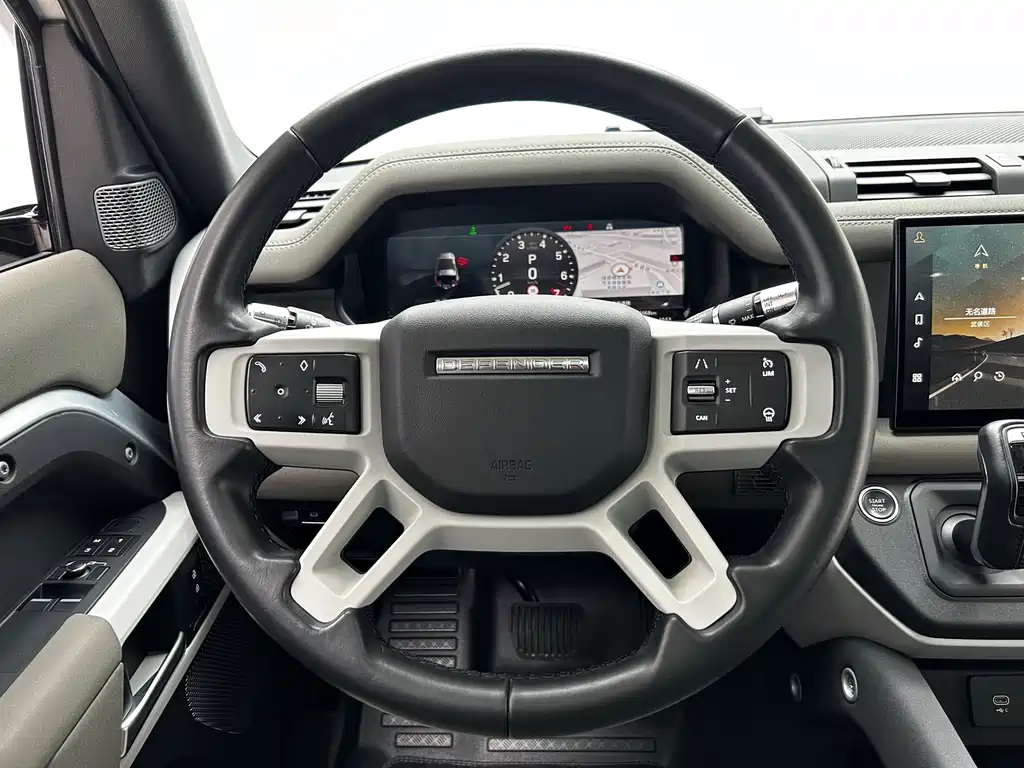 Land Rover Defender 2021 — фото 17