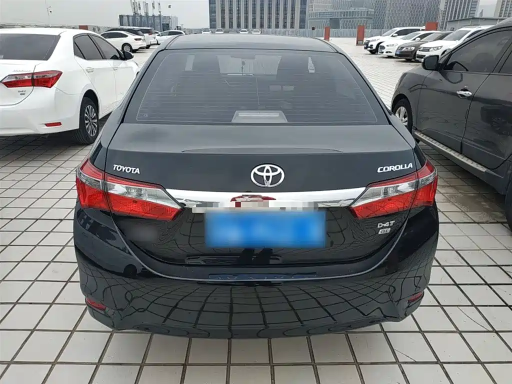 Toyota Corolla 2017 — фото 4