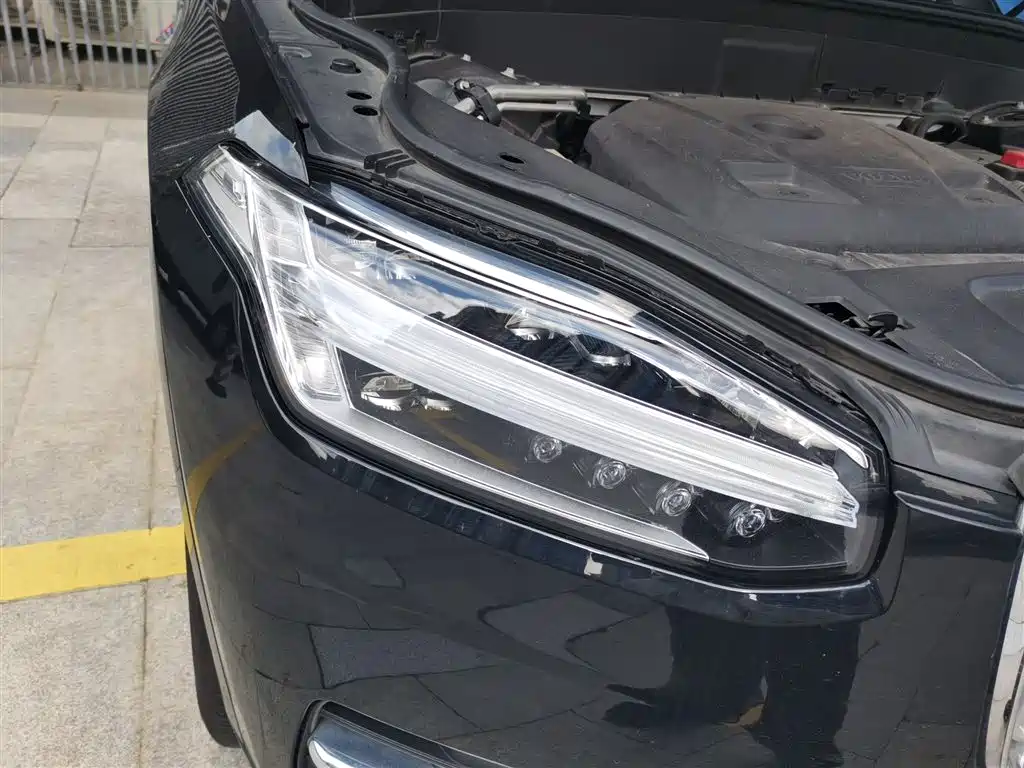 Volvo XC90 2018