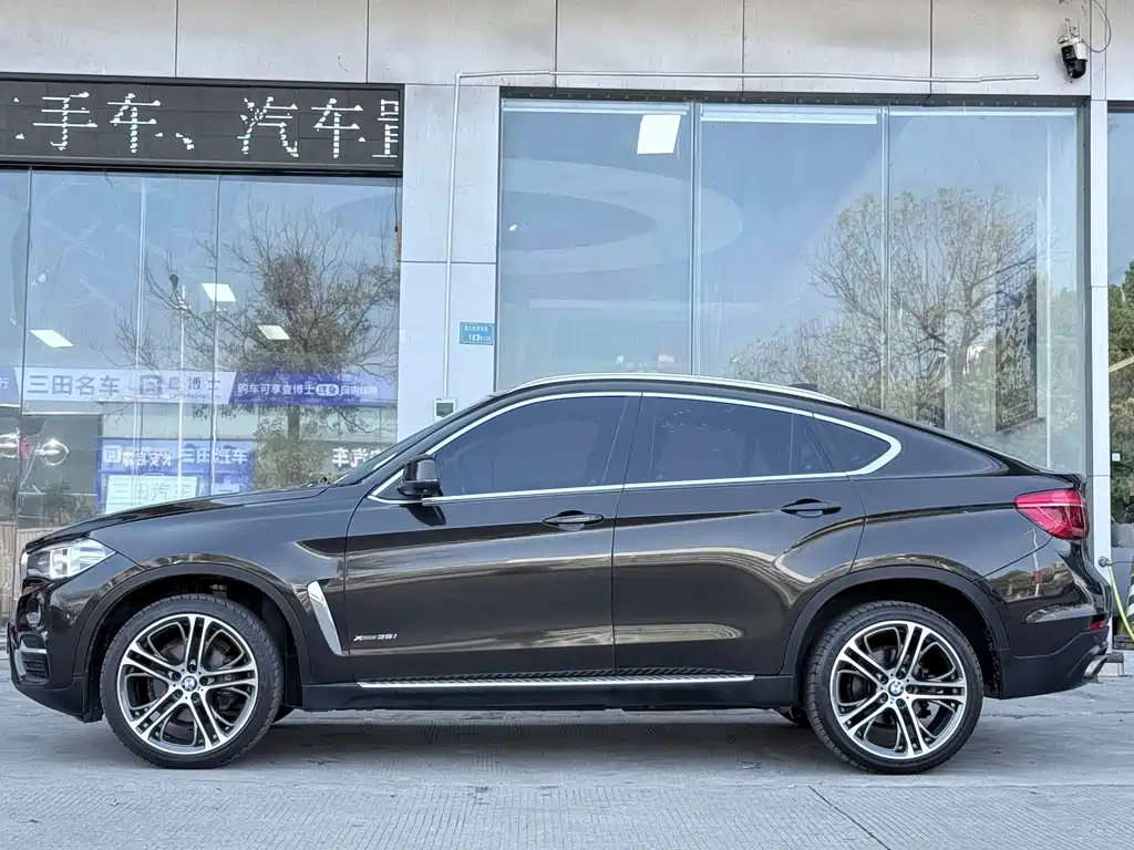 BMW X6 2015 — фото 11