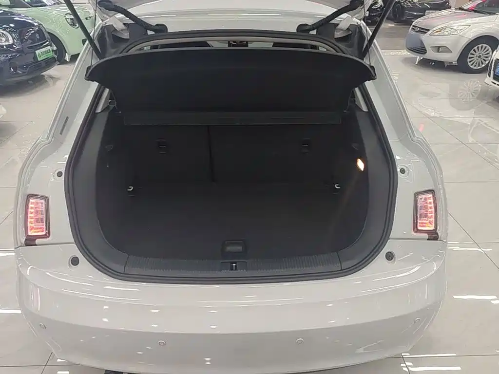 Audi A1 2015 — фото 19