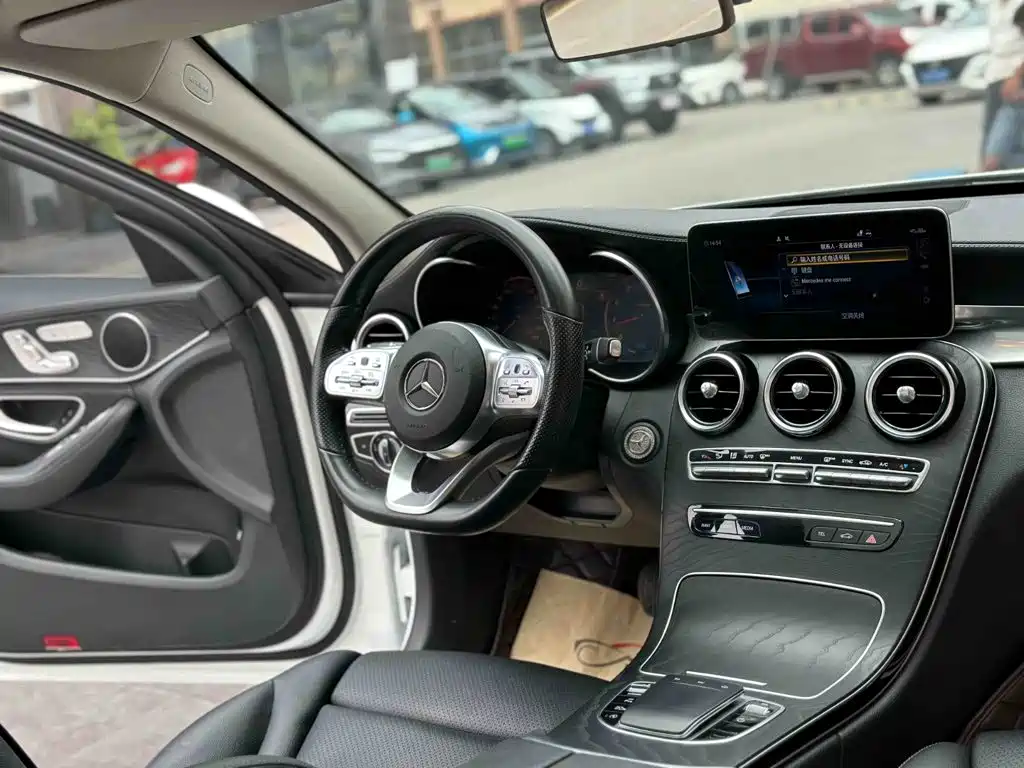 Mercedes-Benz C-Class 2020 — фото 11