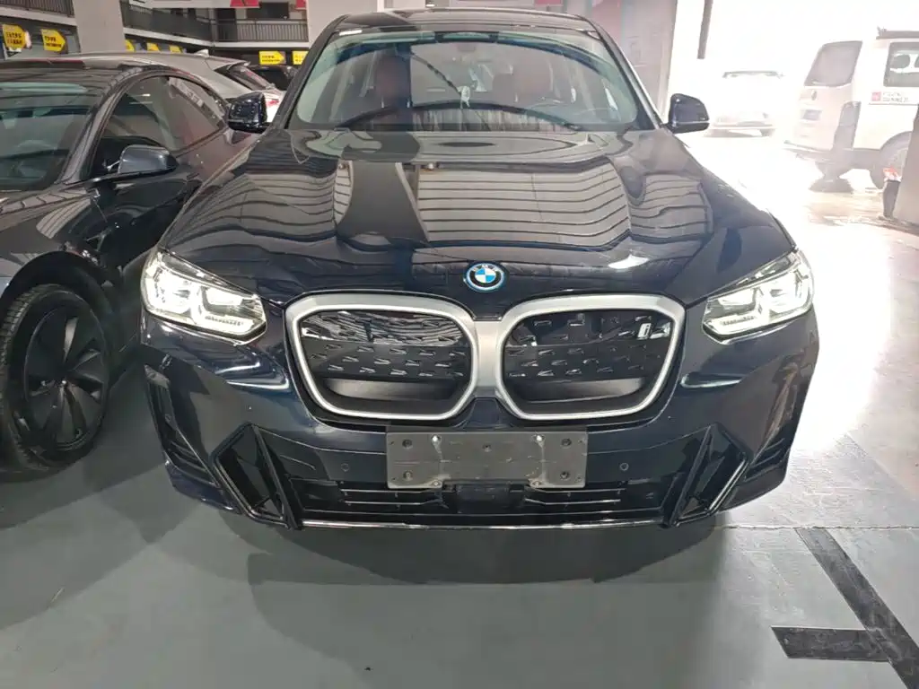 BMW iX3 2024 — фото 3