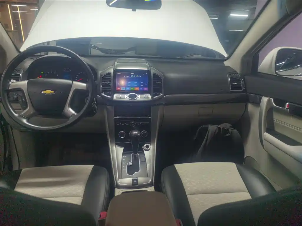 Chevrolet Captiva 2016 — фото 13