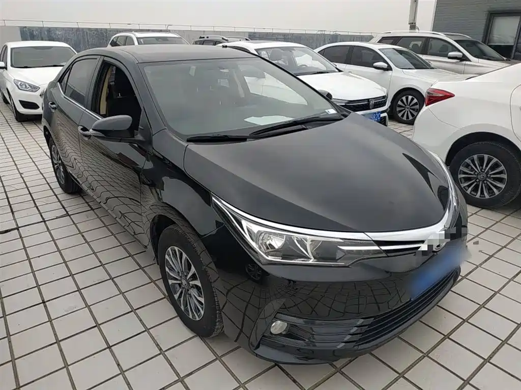 Toyota Corolla 2017 — фото 22
