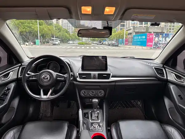 Mazda 3 Axela 2017