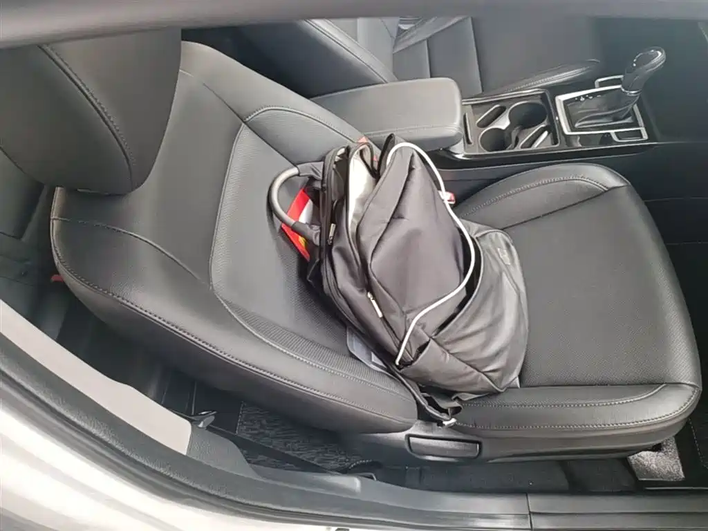 Hyundai Mistra 2015 — фото 25