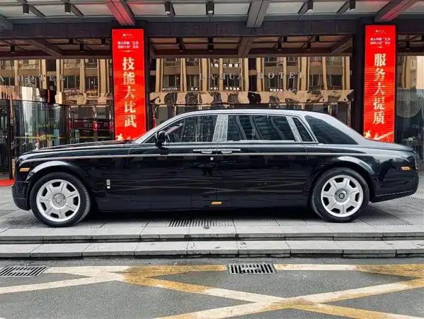 Rolls-Royce Phantom 2006