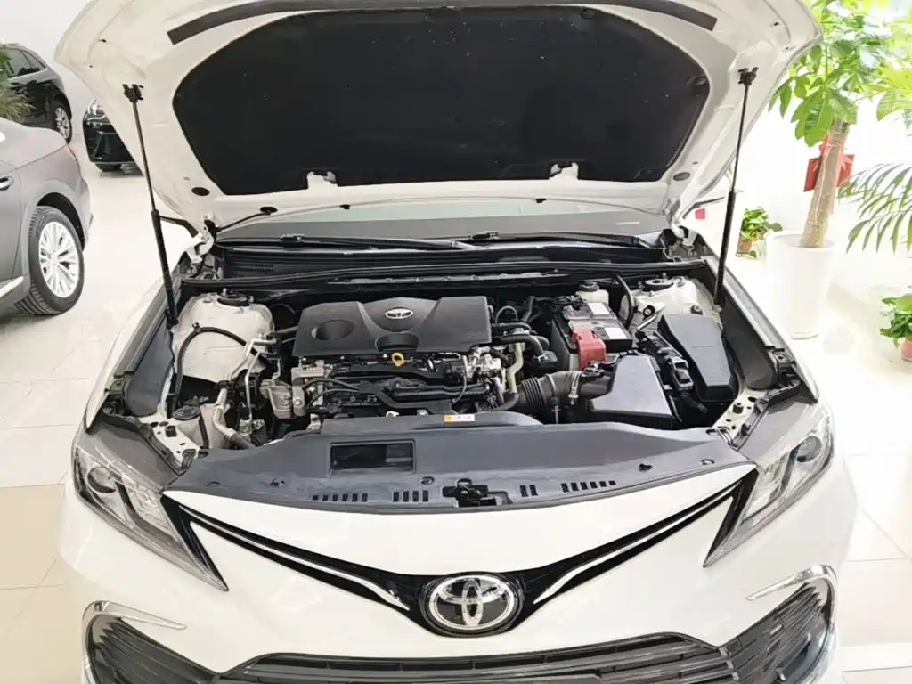 Toyota Camry 2023 — фото 20
