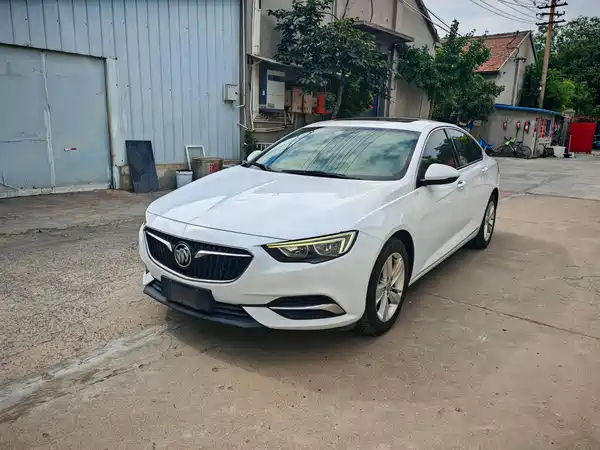 Buick Regal 2018