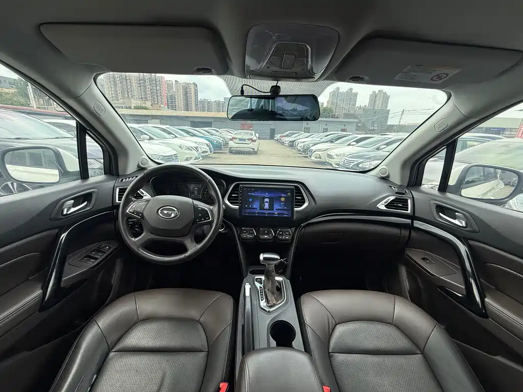 GAC Trumpchi GS4 2015 — фото 7