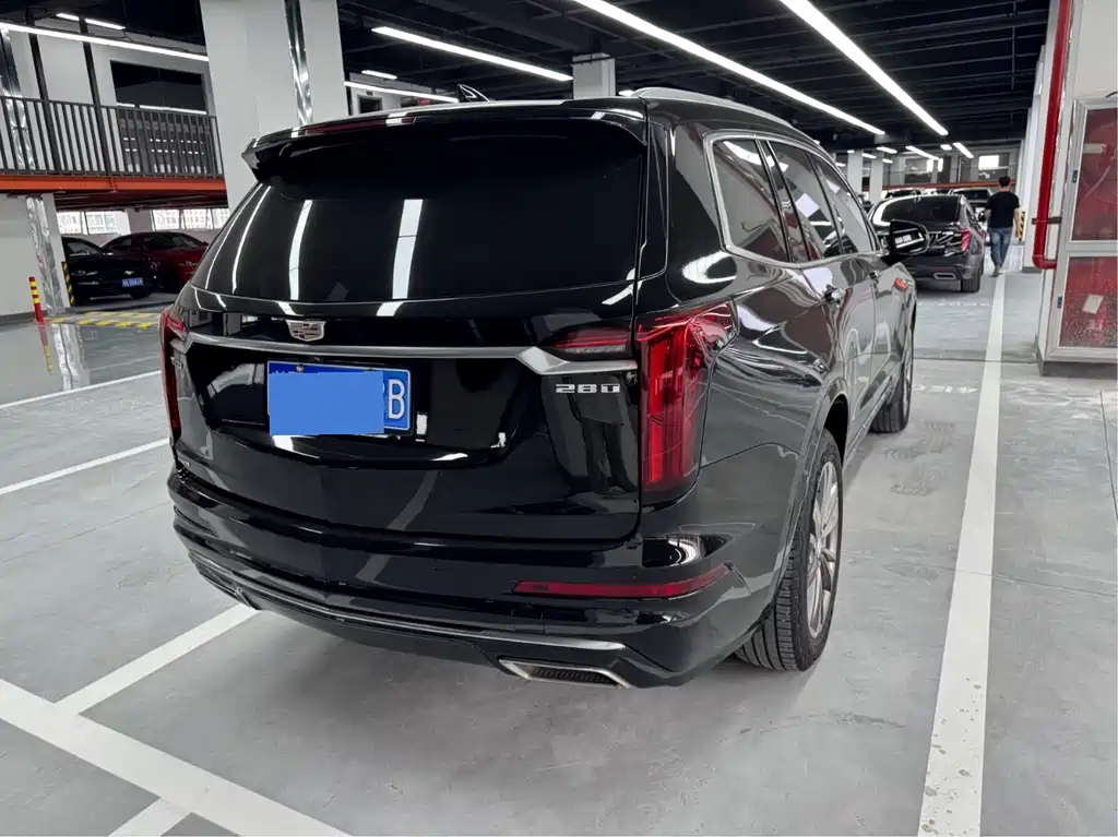 Cadillac XT6 2019 — фото 15