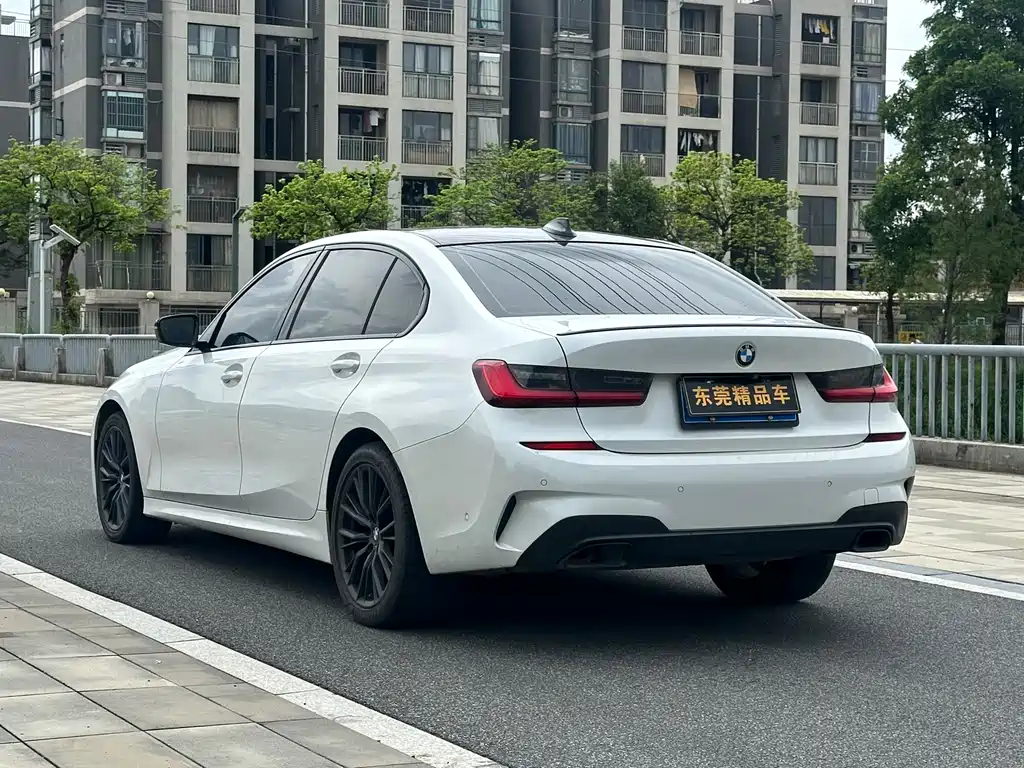 BMW 3 Series 2019 — фото 4