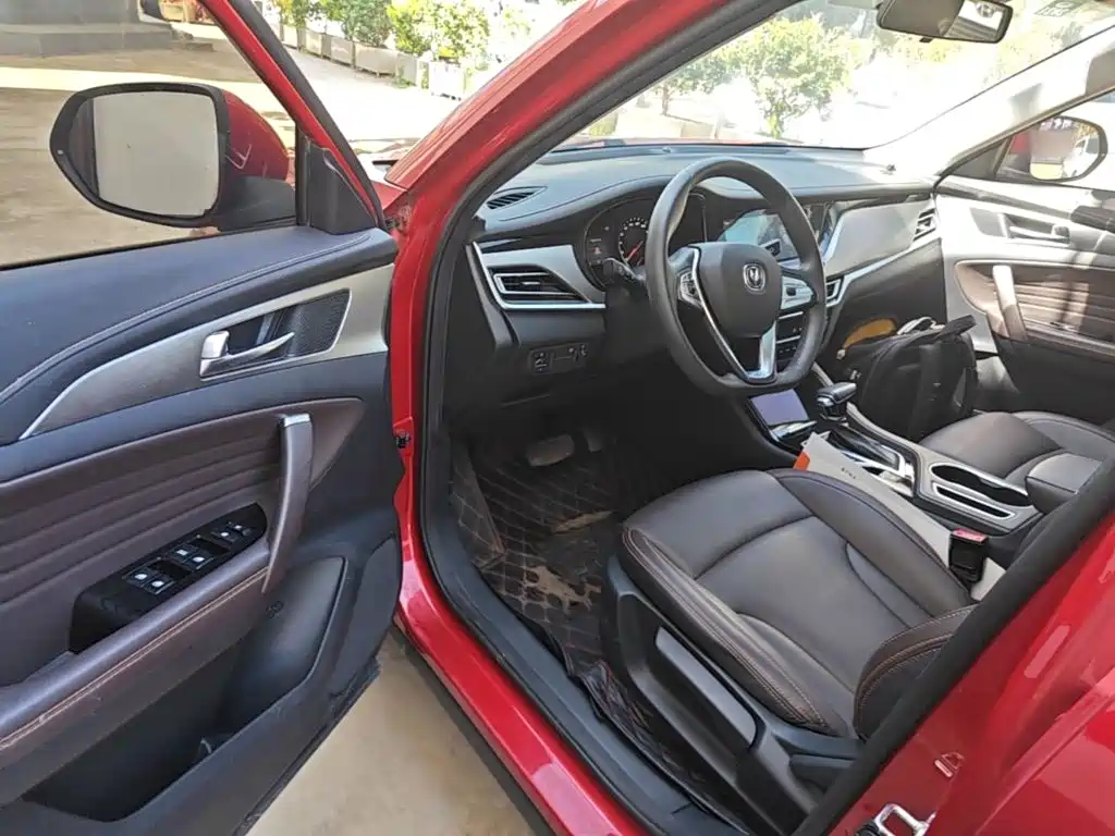 Changan CS35PLUS 2019 — фото 12