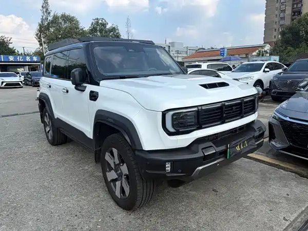 BAIC BJ40 Extended Range 2025