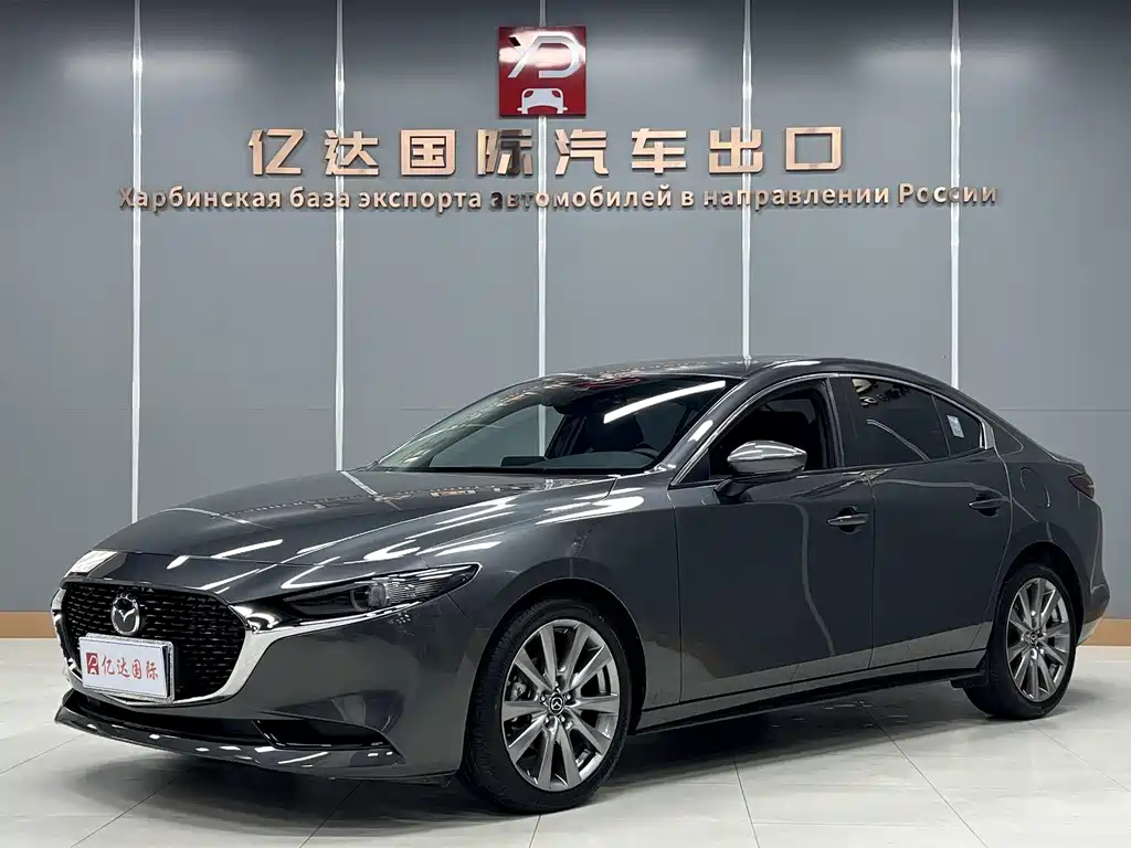 Mazda 3 Axela 2022 — фото 1